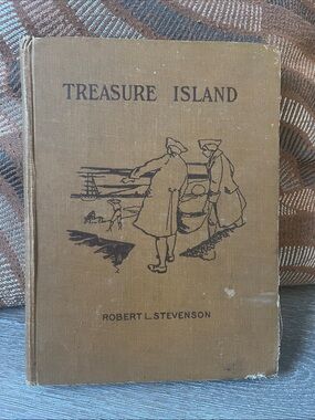 Treasure Island Hardcover by Robert L. Stevenson - Brown Illustrated Cloth